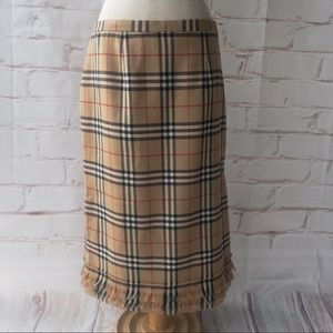 Vintage Plaid Skirt Size Large Fringe Detail at Bottom